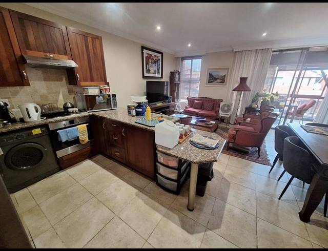 2 BEDROOM APARTMENT FOR SALE IN NEWLANDS